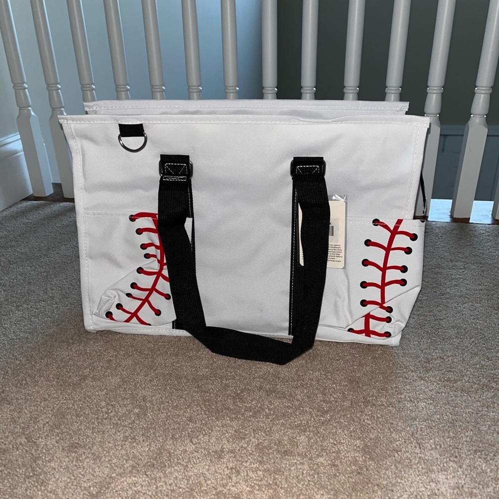 Ngil Baseball medium tote NWT